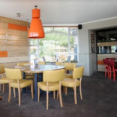 Premier Inn Premier Inn Southend Airport Esterno foto