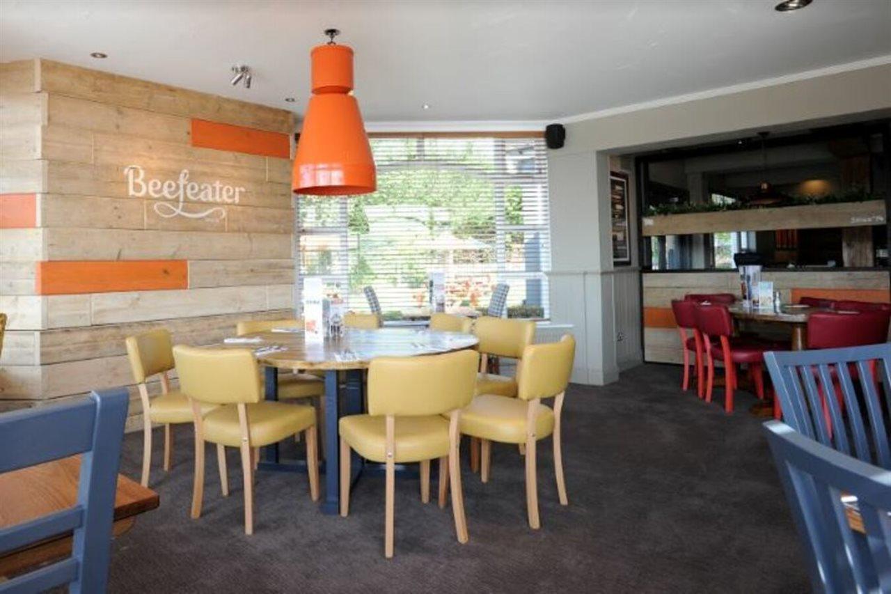Premier Inn Premier Inn Southend Airport Esterno foto